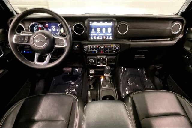 Used 2023 Jeep Wrangler Unlimited Sahara w/ Cold Weather Group image 18