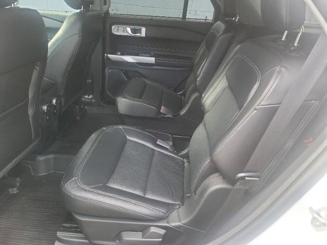 Used 2021 Ford Explorer Limited w/ Equipment Group 301A image 10