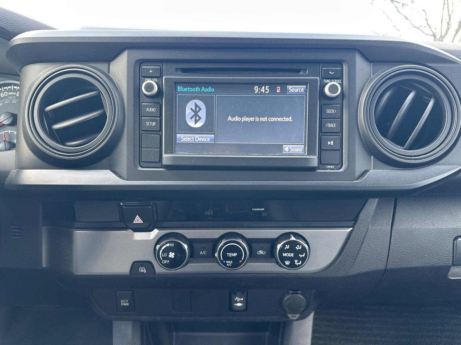 Used 2017 Toyota Tacoma SR image 17