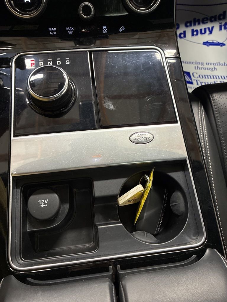 Used 2019 Land Rover Range Rover Velar R-Dynamic HSE image 21