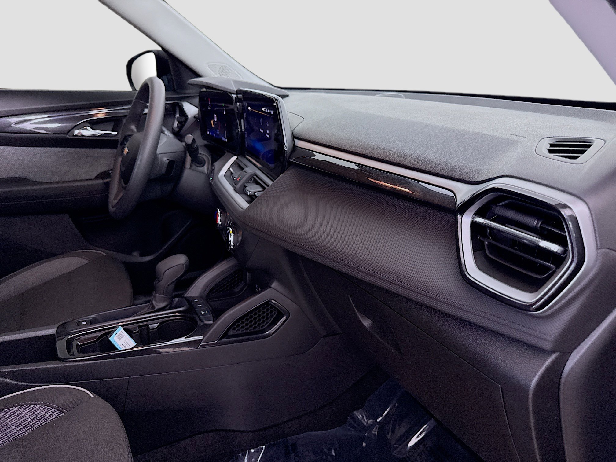 Used 2025 Chevrolet TrailBlazer LS w/ LS Convenience Package FWD image 28