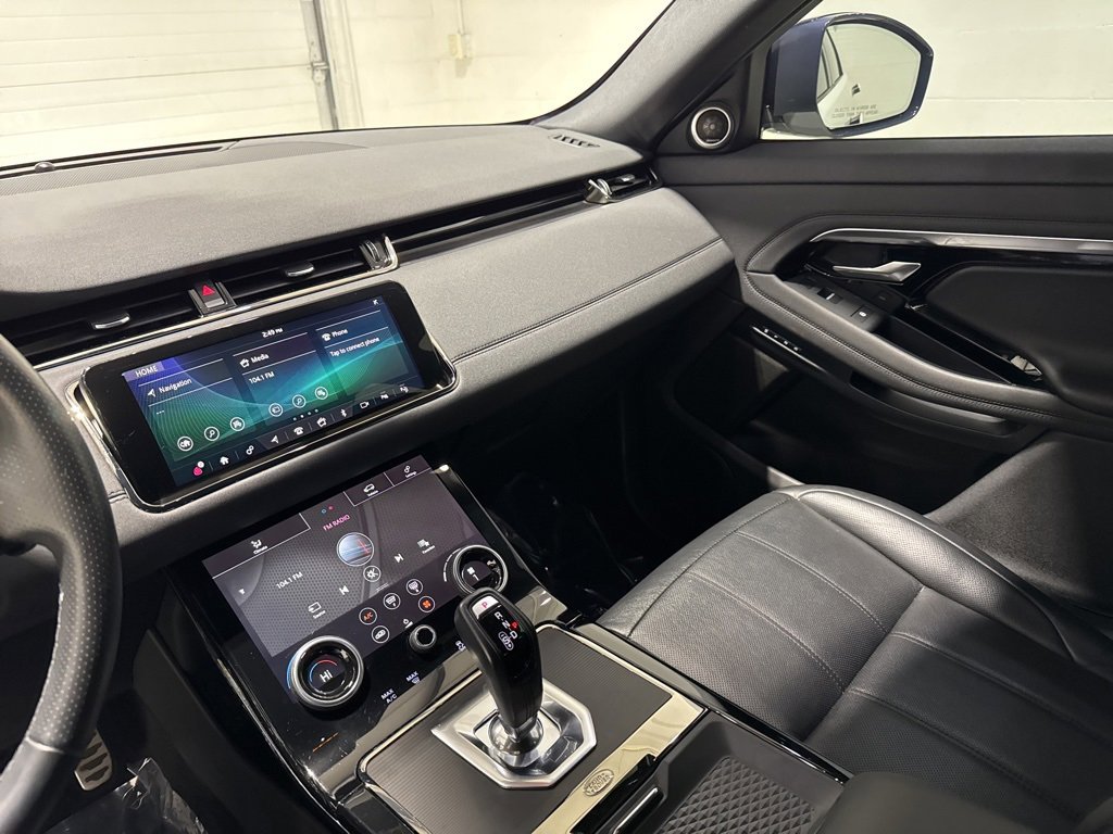 Used 2020 Land Rover Range Rover Evoque R-Dynamic SE image 15