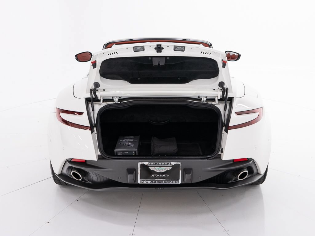 Used 2021 Aston Martin DB11 Volante RWD image 48