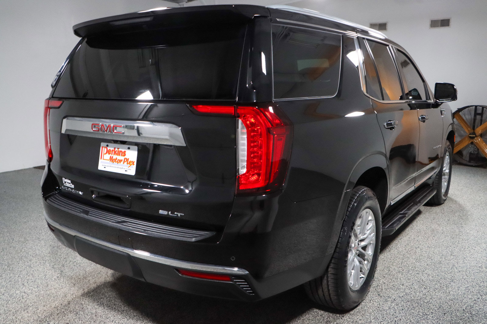 Used 2021 GMC Yukon SLT image 7