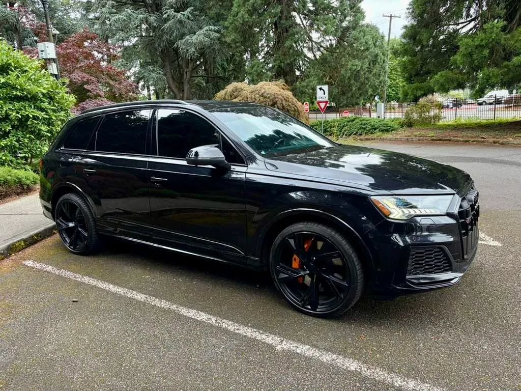 Used 2020 Audi SQ7 Prestige w/ Prestige Package AWD/4WD image 2