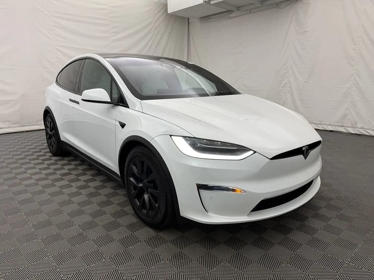Used 2022 Tesla Model X AWD/4WD image 4