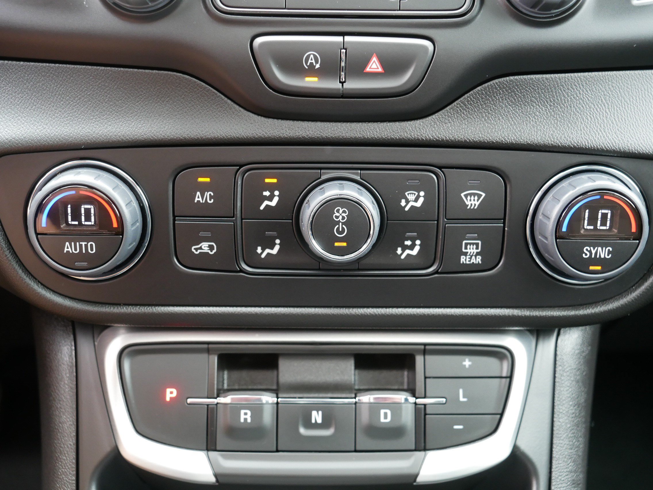 Used 2023 GMC Terrain SLT w/ Infotainment Package II AWD/4WD image 23
