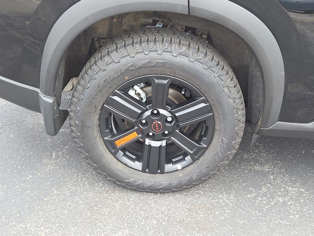 Certified 2025 Nissan Rogue SV image 11