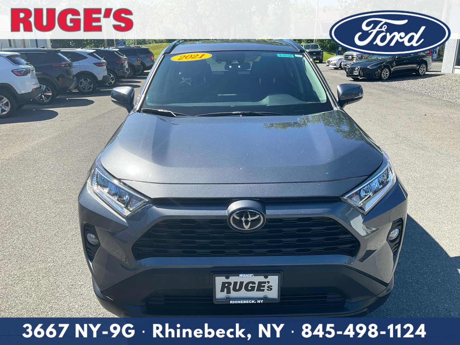 Used 2021 Toyota RAV4 XLE w/ XLE Grade Weather Package AWD/4WD image 9