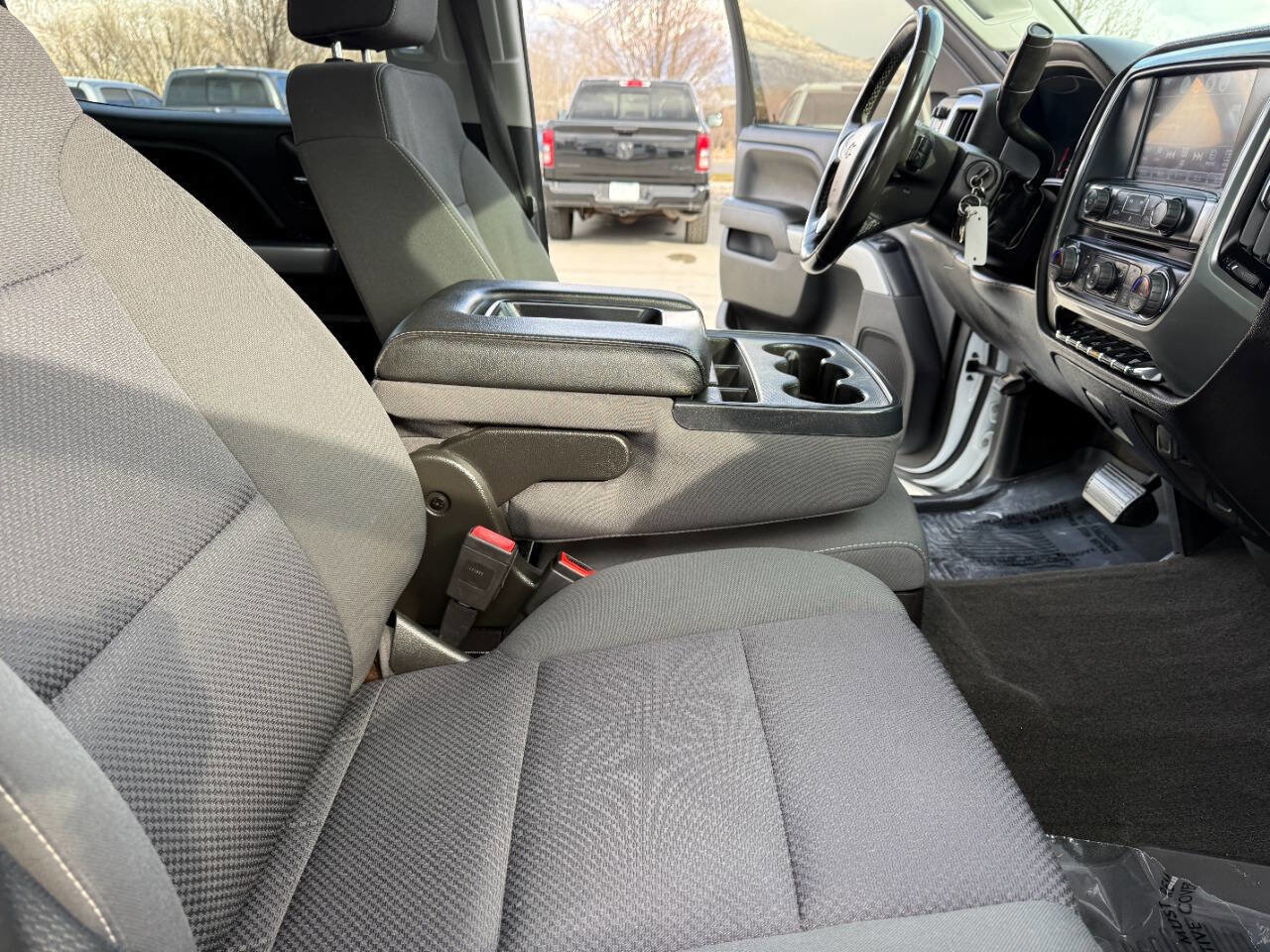 Used 2018 Chevrolet Silverado 2500 LT w/ LT Convenience Package image 33