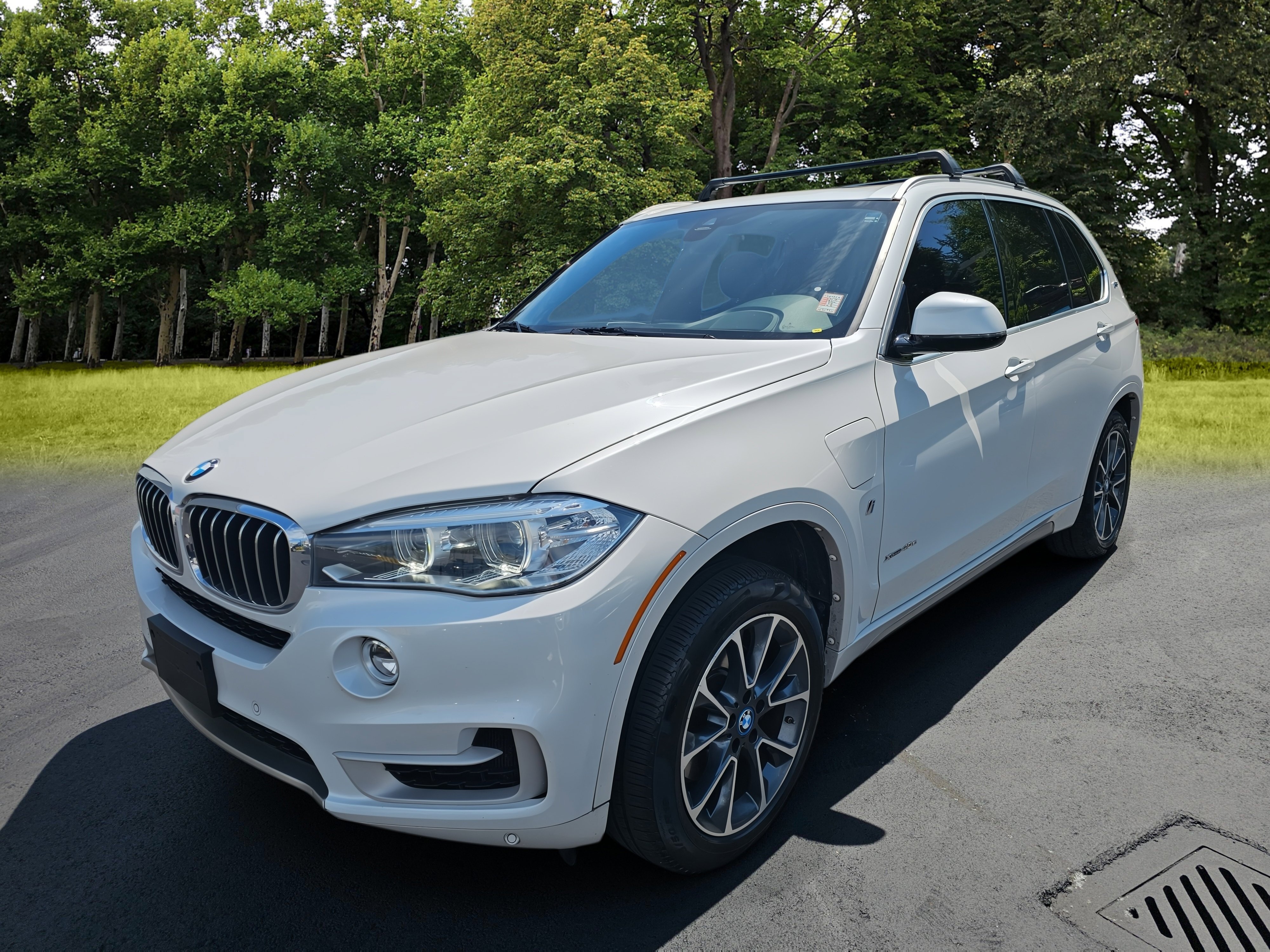 Used 2018 BMW X5 xDrive40e w/ Driving Assistance Package AWD/4WD image 3