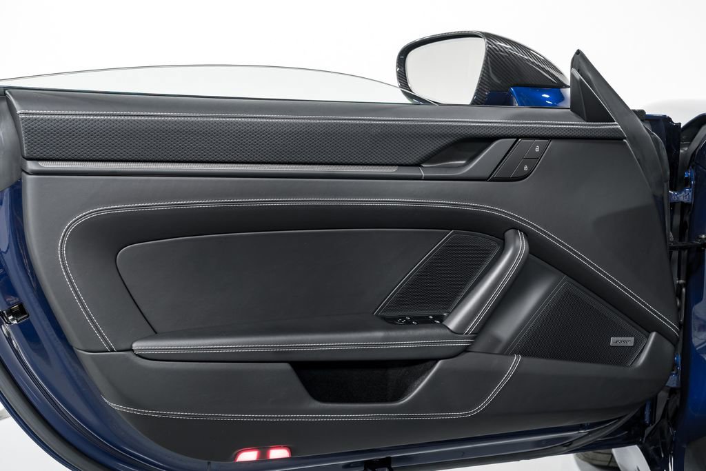 Used 2022 Porsche 911 GT3 RWD image 9