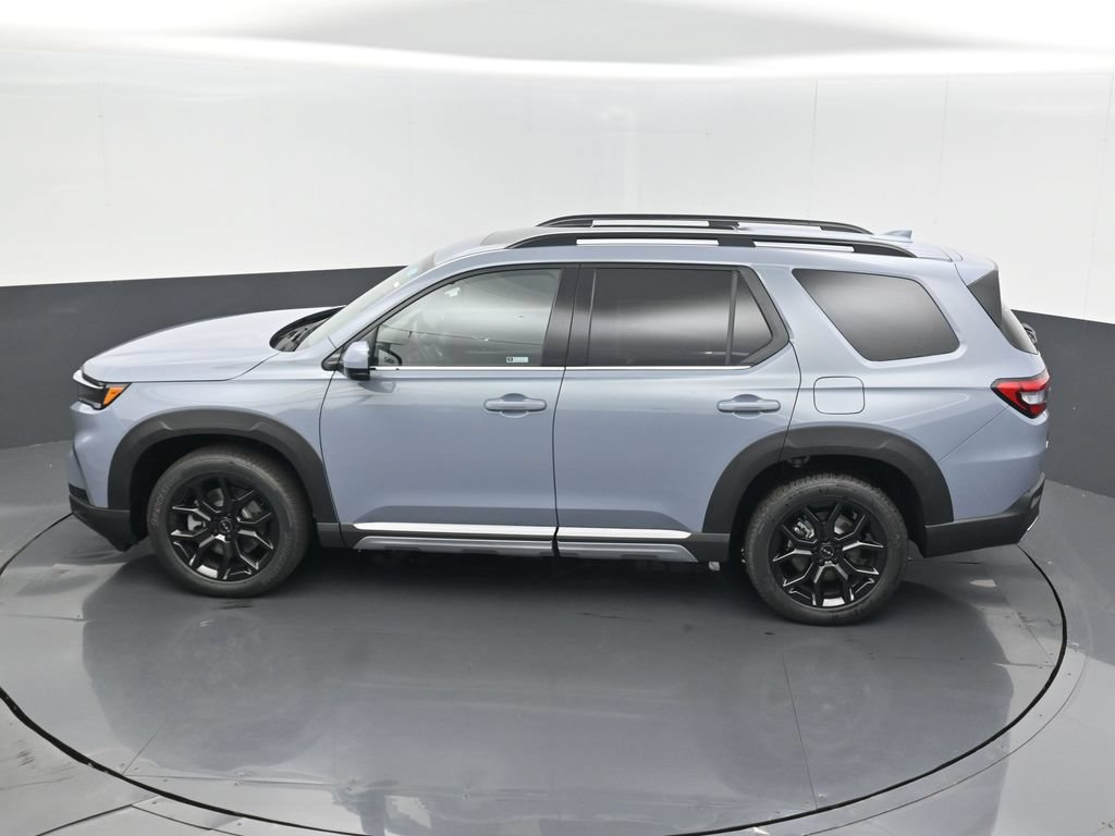 New 2025 Honda Pilot Touring image 15