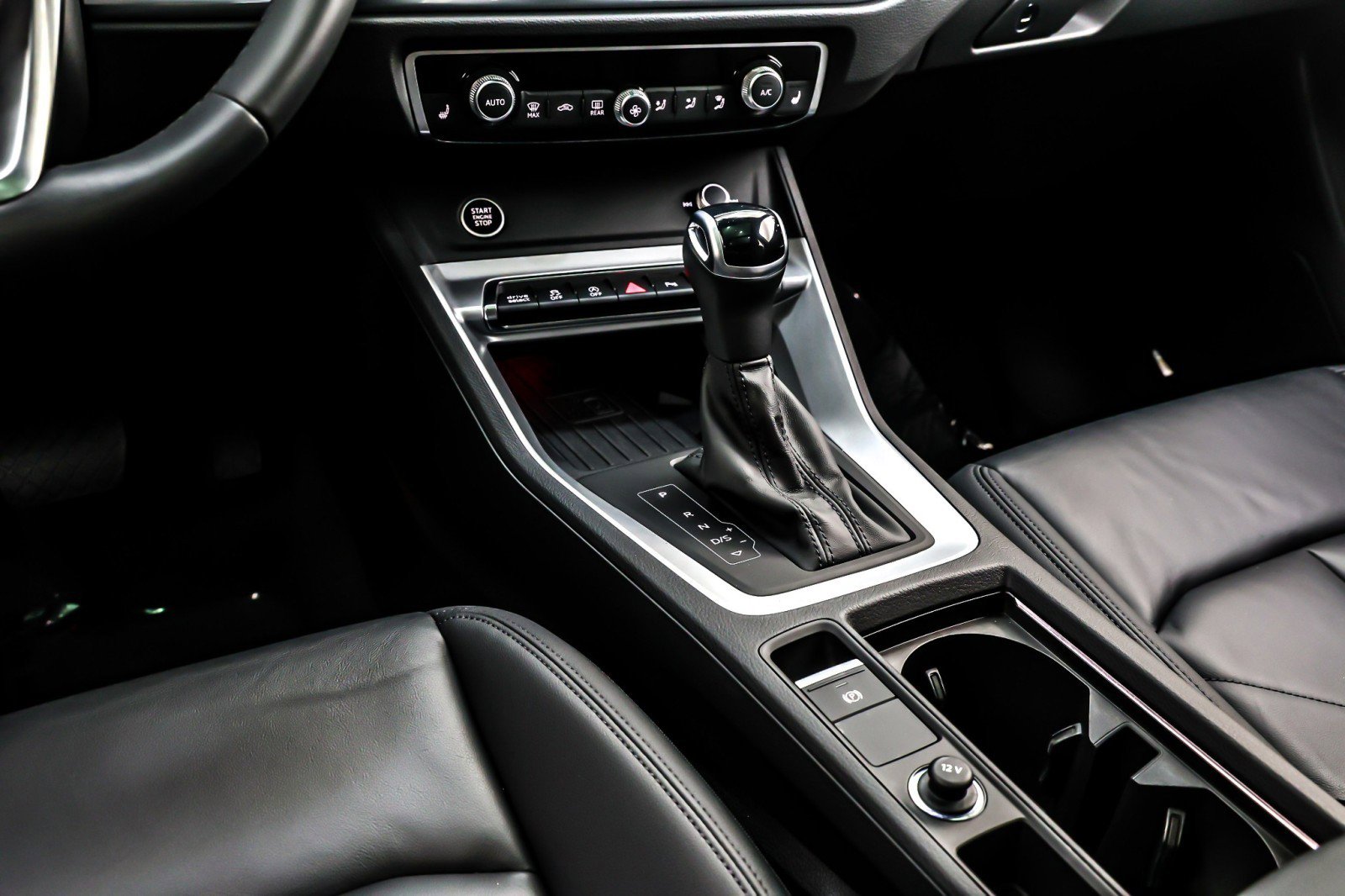 Used 2025 Audi Q3 2.0T Premium Plus w/ Premium Plus Package image 7