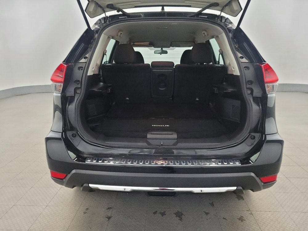 Used 2018 Nissan Rogue S image 29