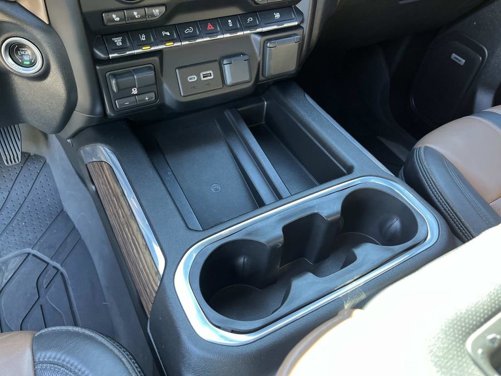 Used 2020 Chevrolet Silverado 3500 High Country image 33