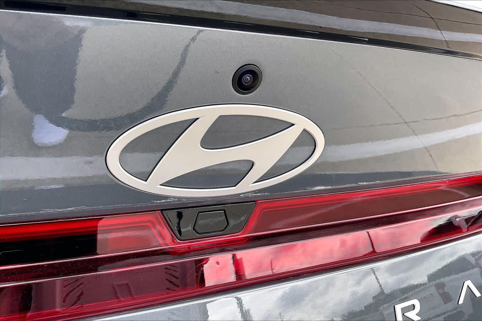 Used 2026 Hyundai Elantra Sport FWD image 30