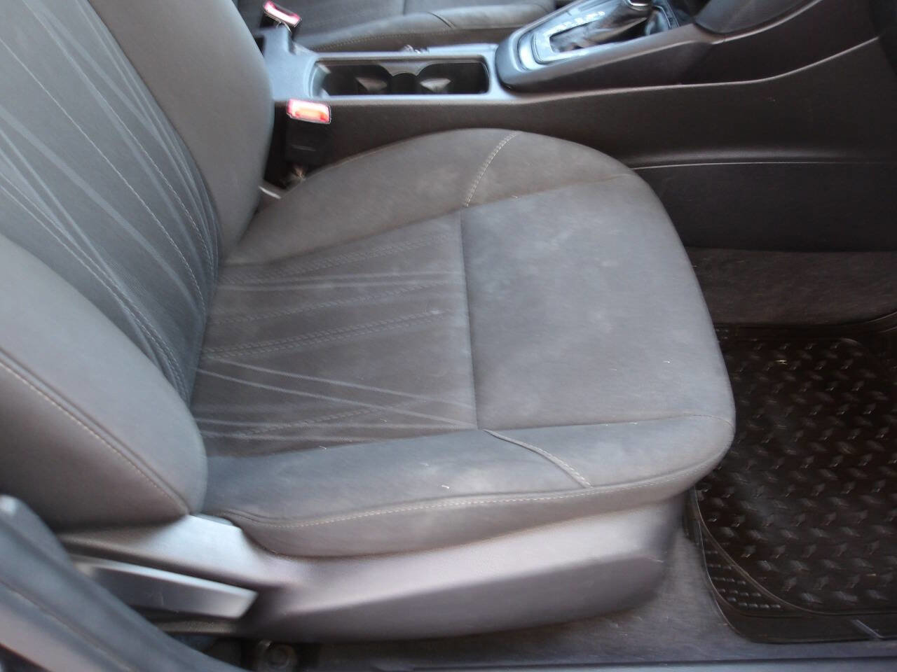 Used 2016 Ford Focus S FWD image 19