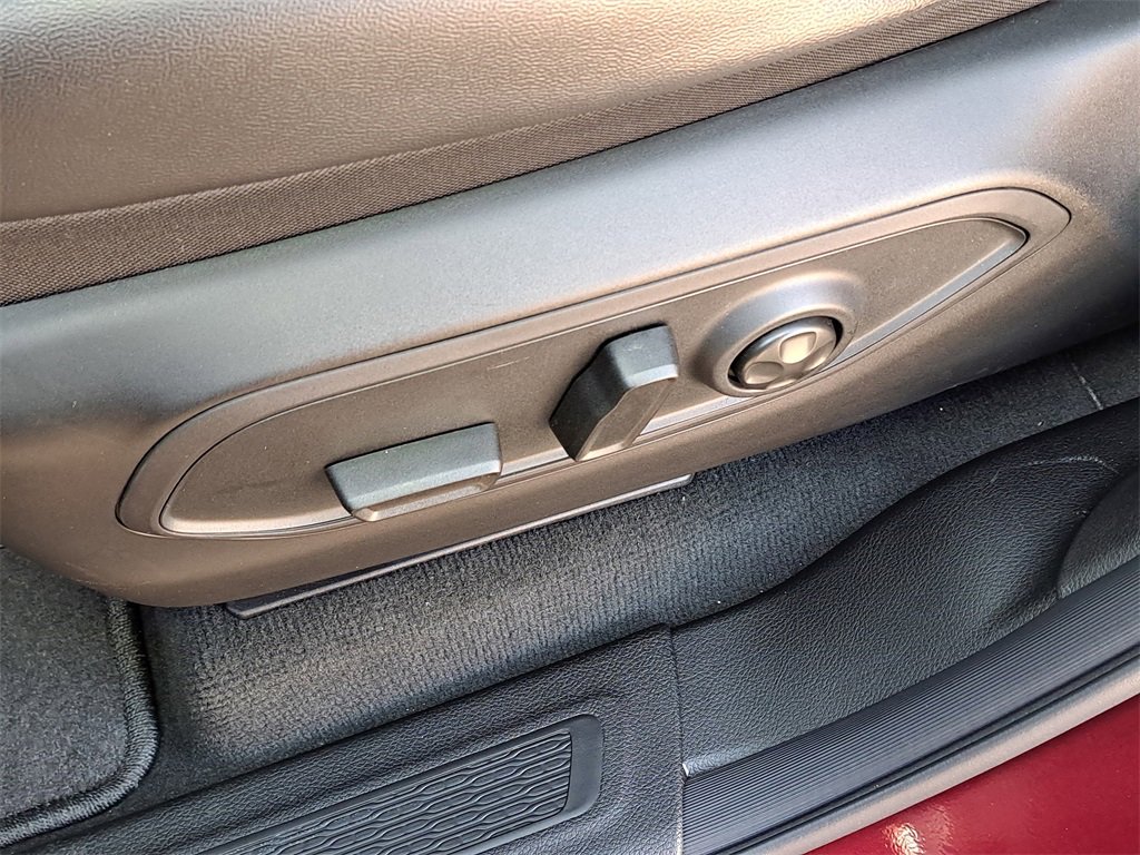 New 2026 Jeep Grand Cherokee Laredo image 18