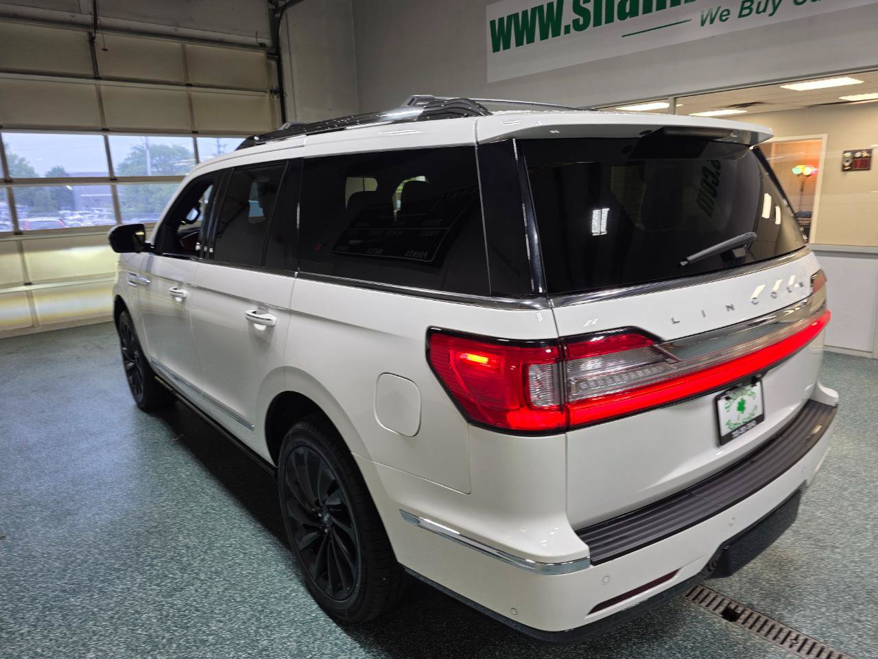 Used 2021 Lincoln Navigator Reserve AWD/4WD image 9