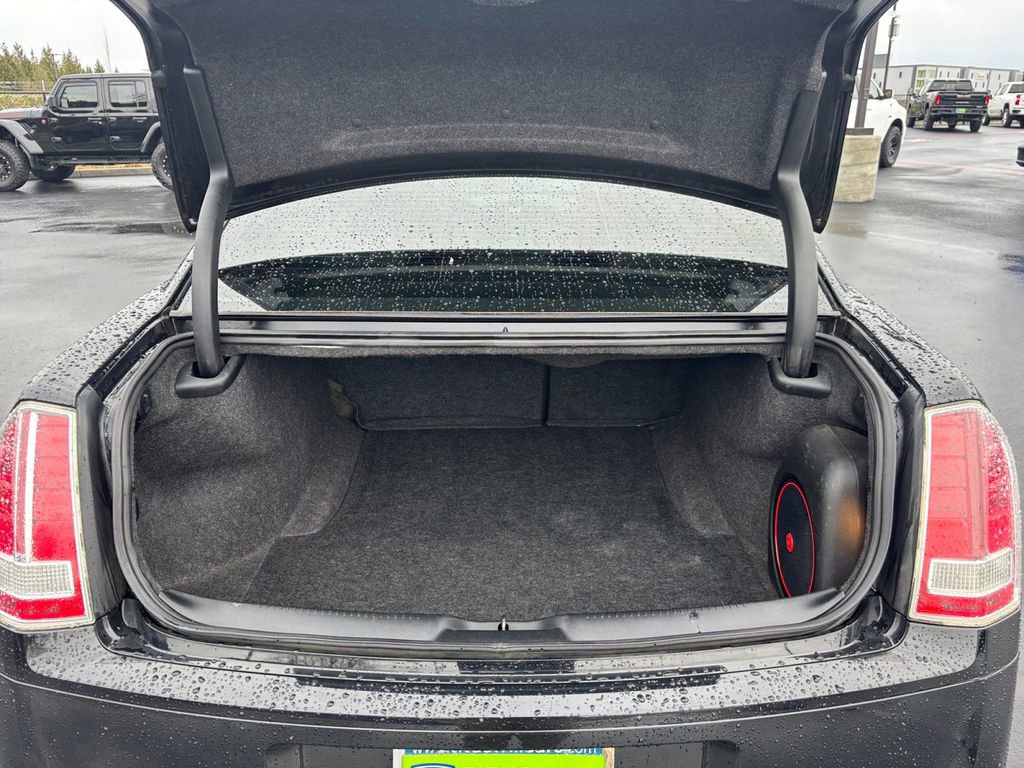 Used 2013 Chrysler 300 S image 25