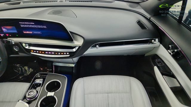 Used 2024 Cadillac Lyriq Luxury RWD image 40