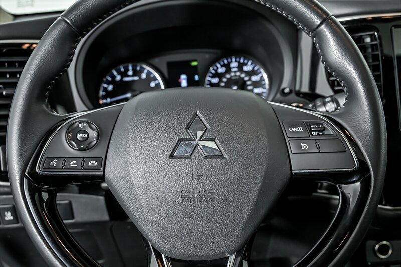 Used 2020 Mitsubishi Outlander SE FWD image 22