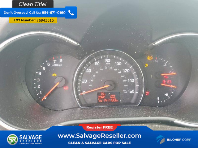 Used 2015 Kia Sorento LX image 12