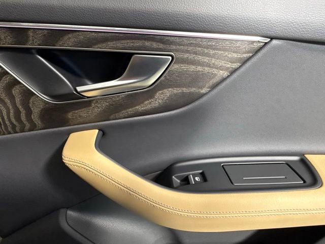 Used 2025 Audi Q7 3.0T Premium Plus image 29