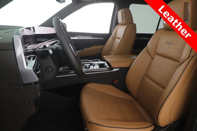 Used 2025 Cadillac Escalade Premium Luxury w/ Touring Package image 17