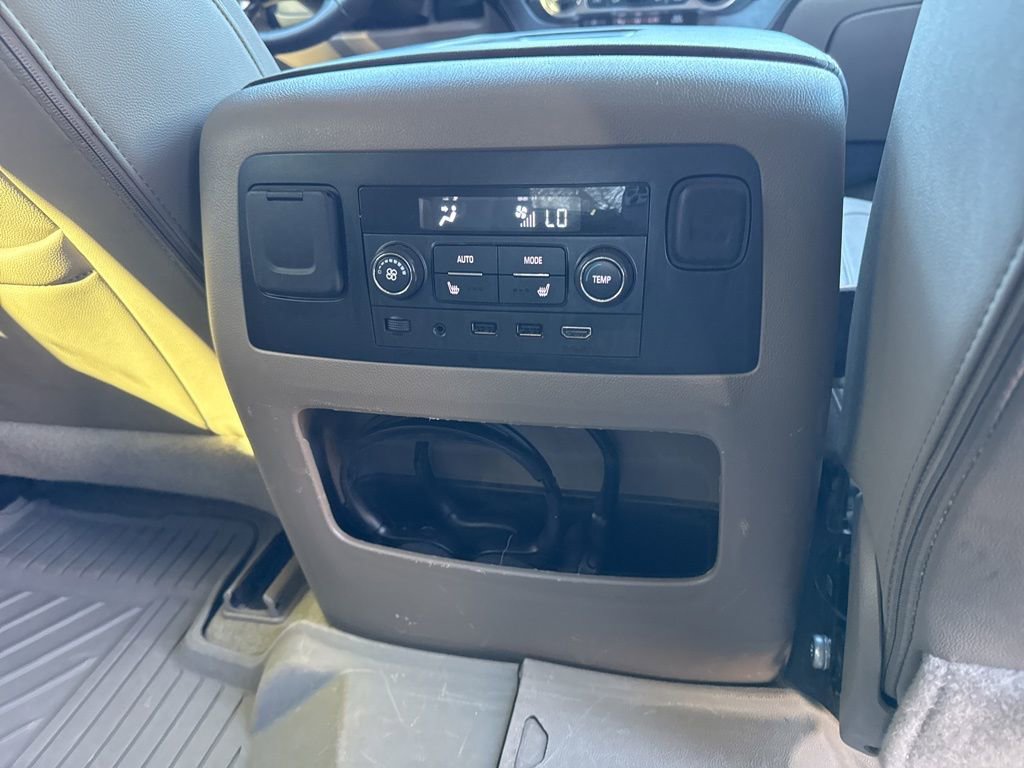 Used 2018 Chevrolet Tahoe Premier image 15