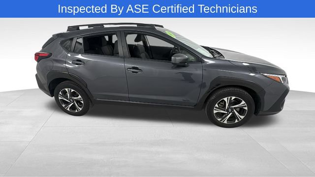 Used 2024 Subaru Crosstrek 2.0i Premium image 2