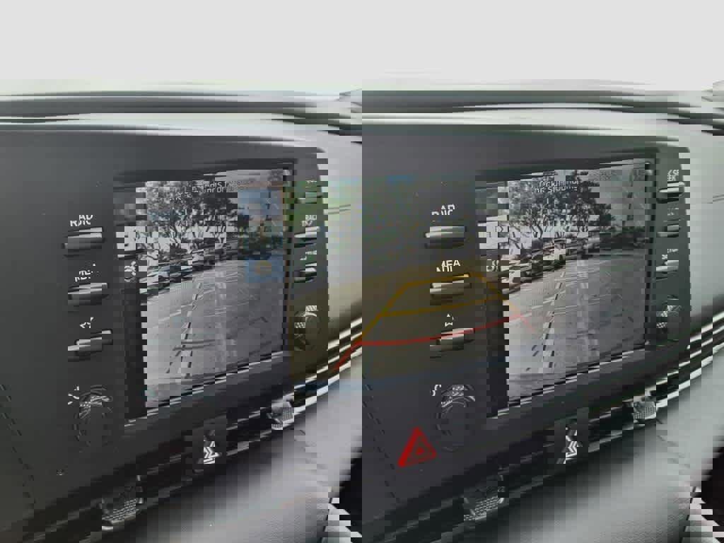 New 2025 Hyundai Elantra Sport w/ Cargo Package image 17