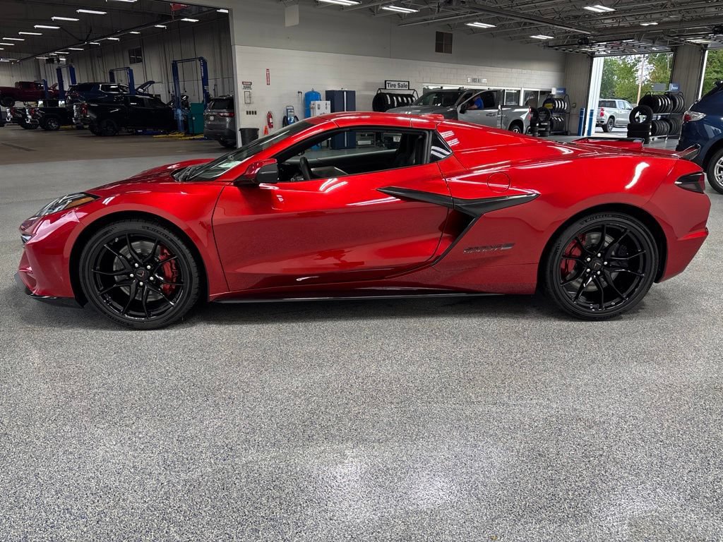 New 2027 Chevrolet Corvette Grand Sport RWD image 4