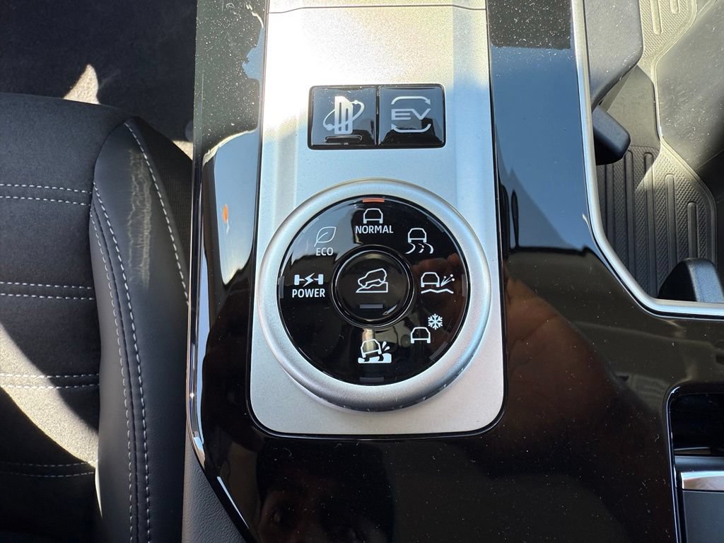 New 2026 Mitsubishi Outlander SE AWD/4WD image 32