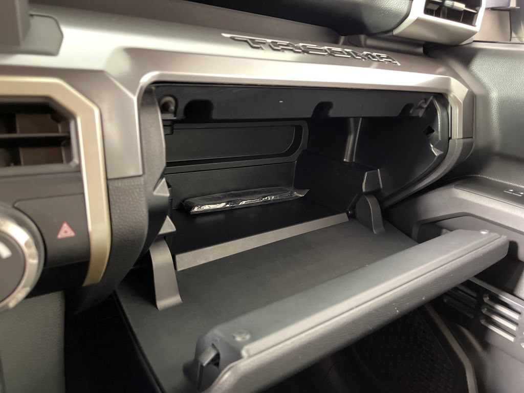 Certified 2025 Toyota Tacoma TRD Sport AWD/4WD image 25