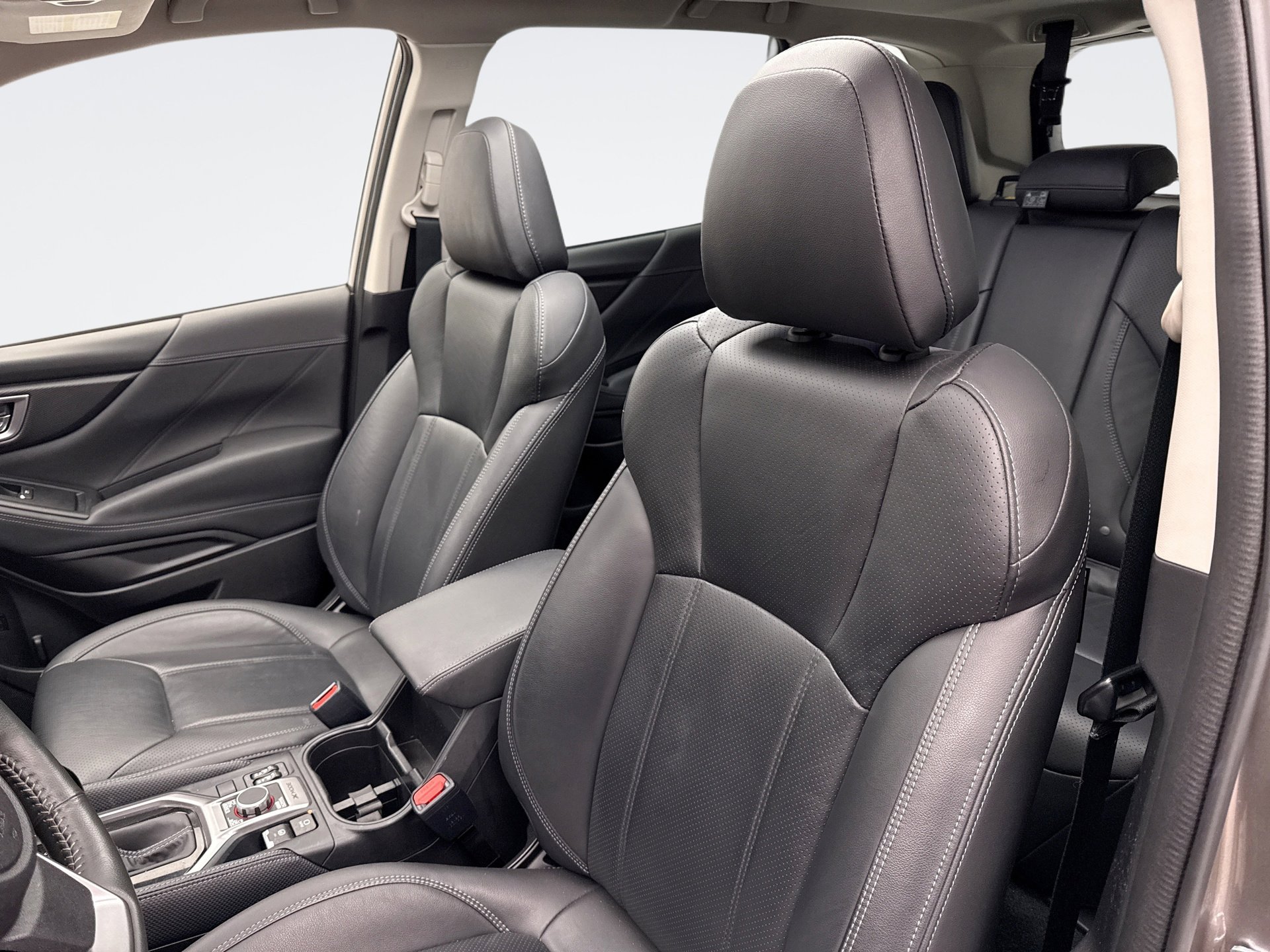 Used 2023 Subaru Forester Touring image 29