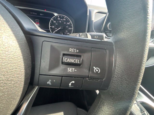 Used 2024 Nissan Rogue S AWD/4WD image 31
