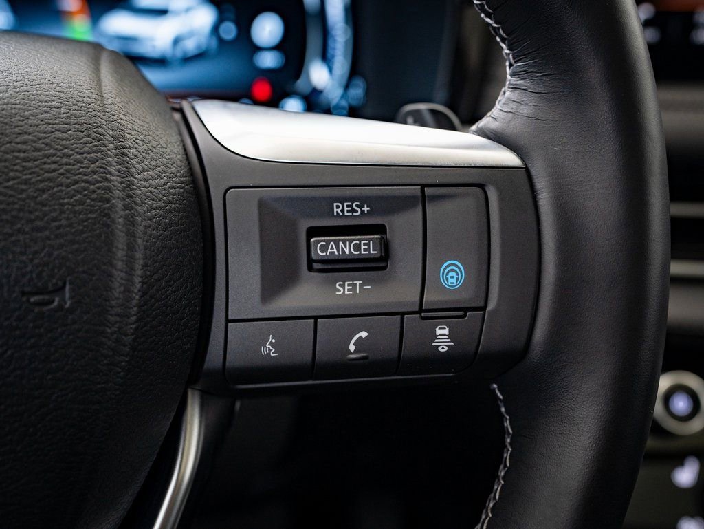 Used 2025 INFINITI QX60 Sensory image 26