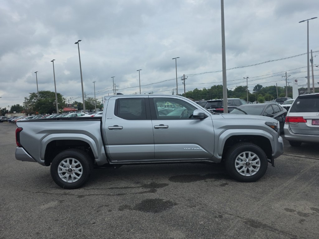 New 2026 Toyota Tacoma SR5 AWD/4WD image 3