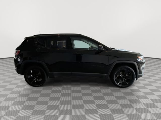 Used 2018 Jeep Compass Latitude AWD/4WD image 12