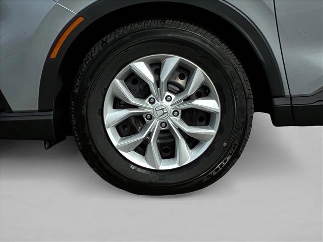 Used 2025 Honda CR-V LX image 9