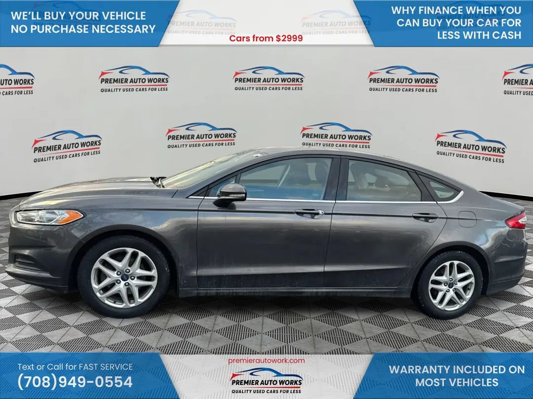 Used 2016 Ford Fusion SE image 9