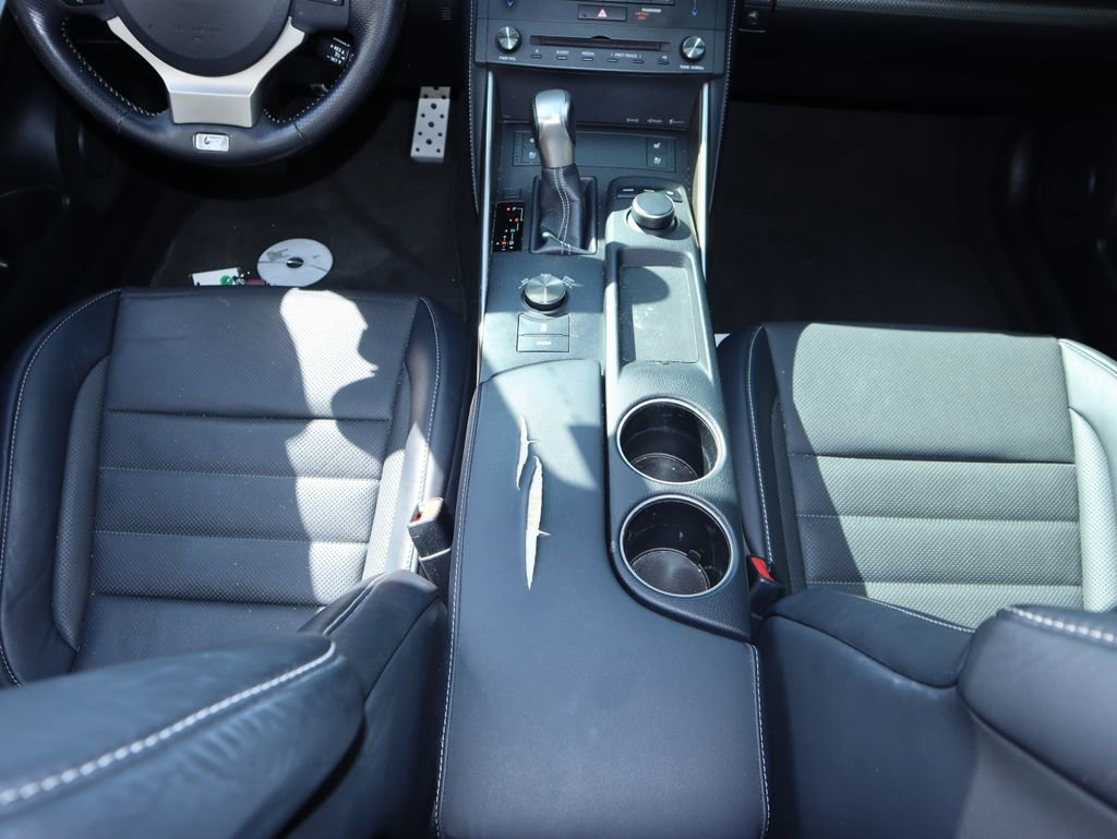 Used 2016 Lexus IS 350 w/ F Sport Package RWD image 8