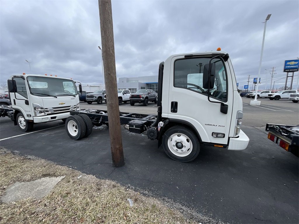New 2024 Chevrolet Low Cab Forward 5500XG image 5