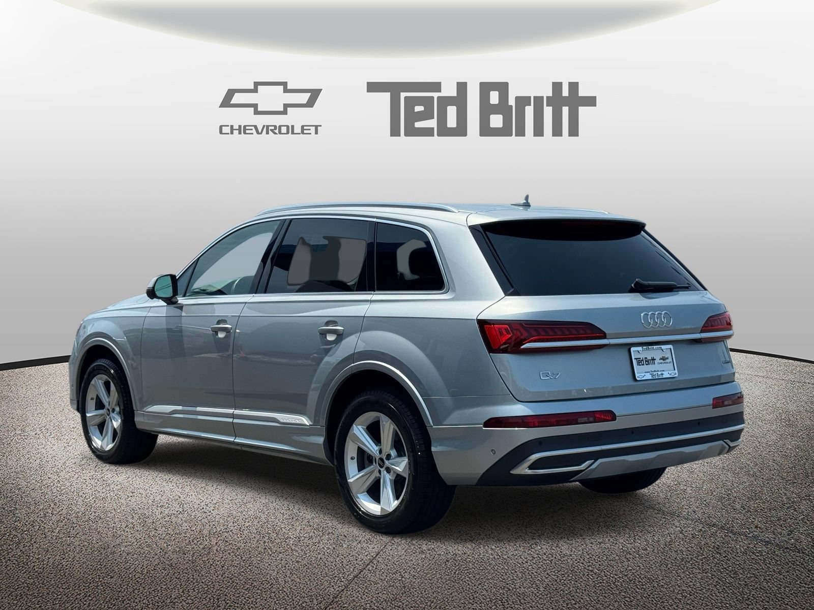 Used 2023 Audi Q7 2.0T Premium Plus w/ Premium Plus Package AWD/4WD image 6