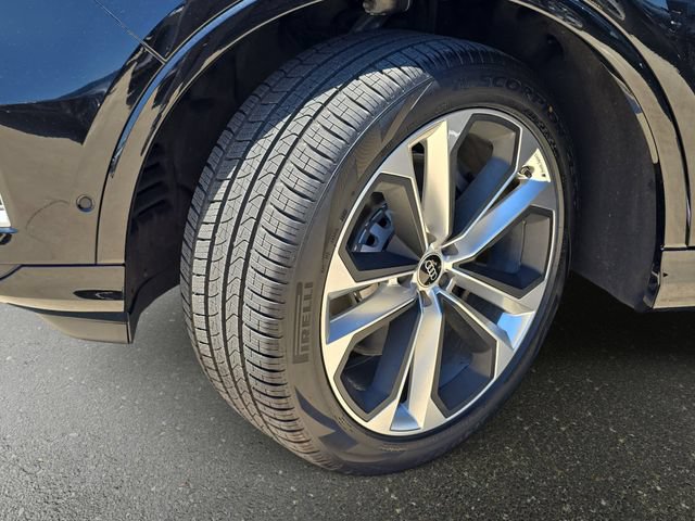 Used 2023 Audi Q7 3.0T Premium Plus w/ Premium Plus Package AWD/4WD image 37