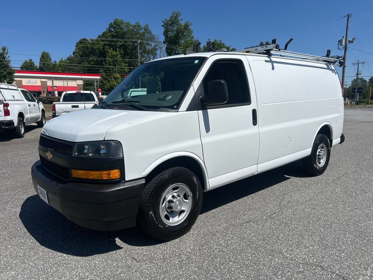 Used 2020 Chevrolet Express 2500 w/ Safety Package RWD image 9