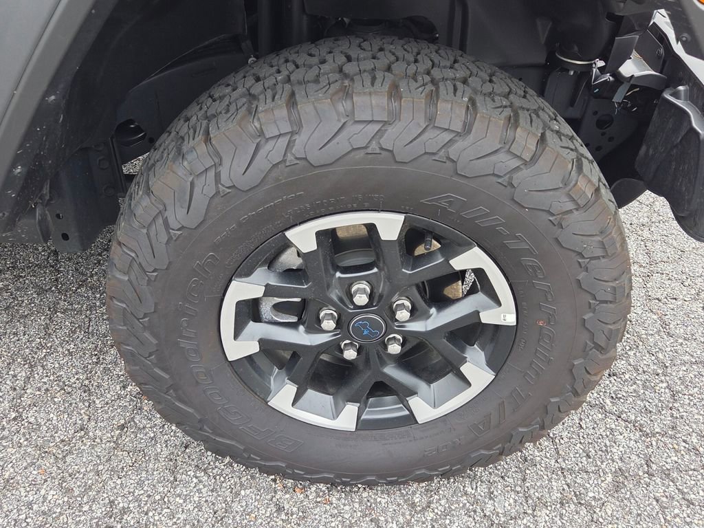 Used 2025 Jeep Wrangler Unlimited Rubicon 4xe image 16