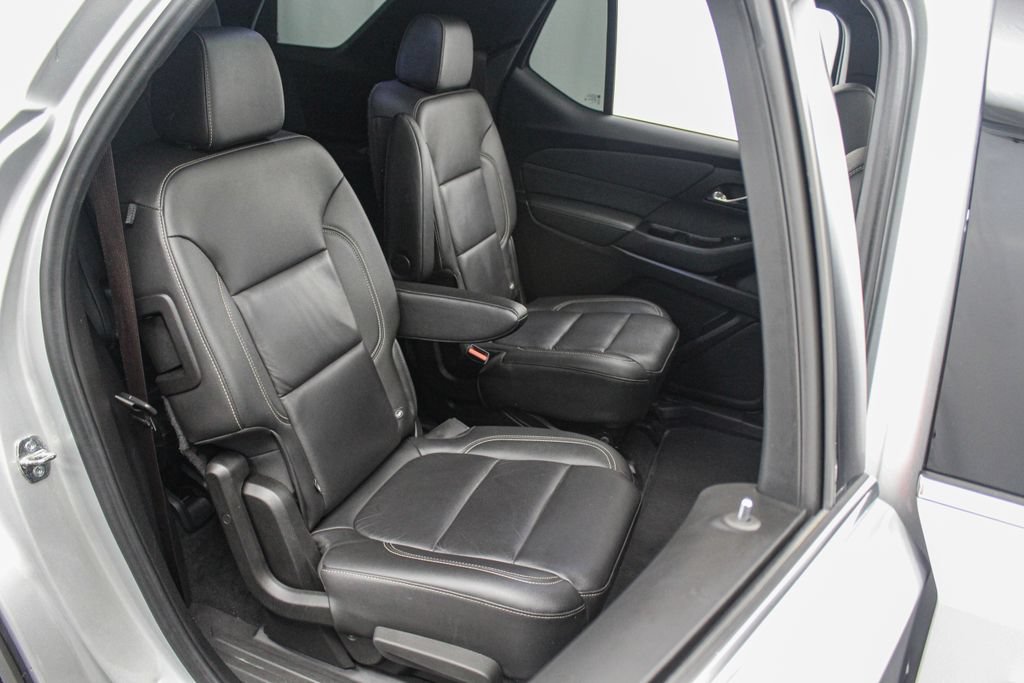 Used 2022 Chevrolet Traverse LT w/ LT Premium Package AWD/4WD image 25